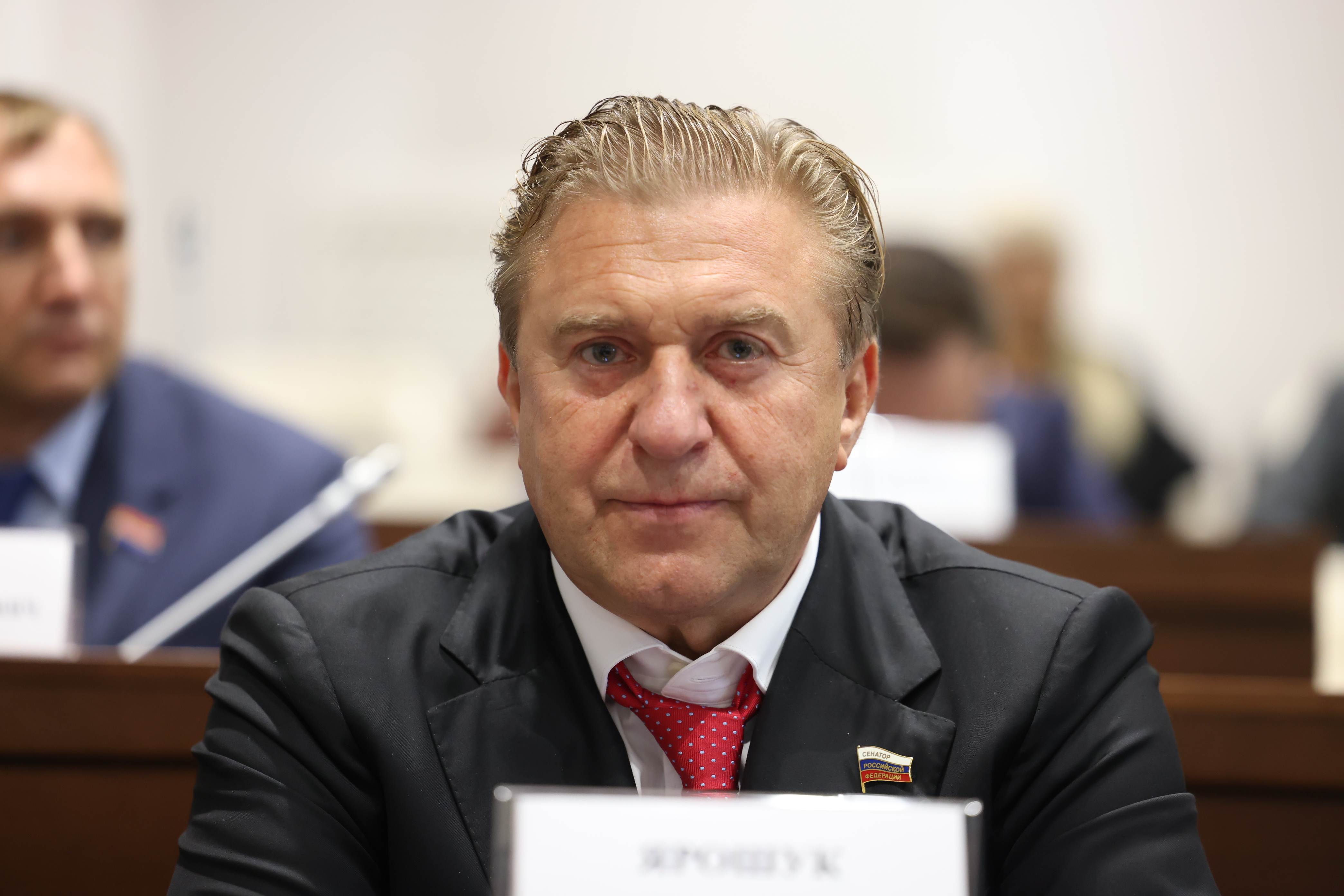 Сенатором Российской Федерации от Законодательного Собрания Калининградской области избран Александр Ярошук